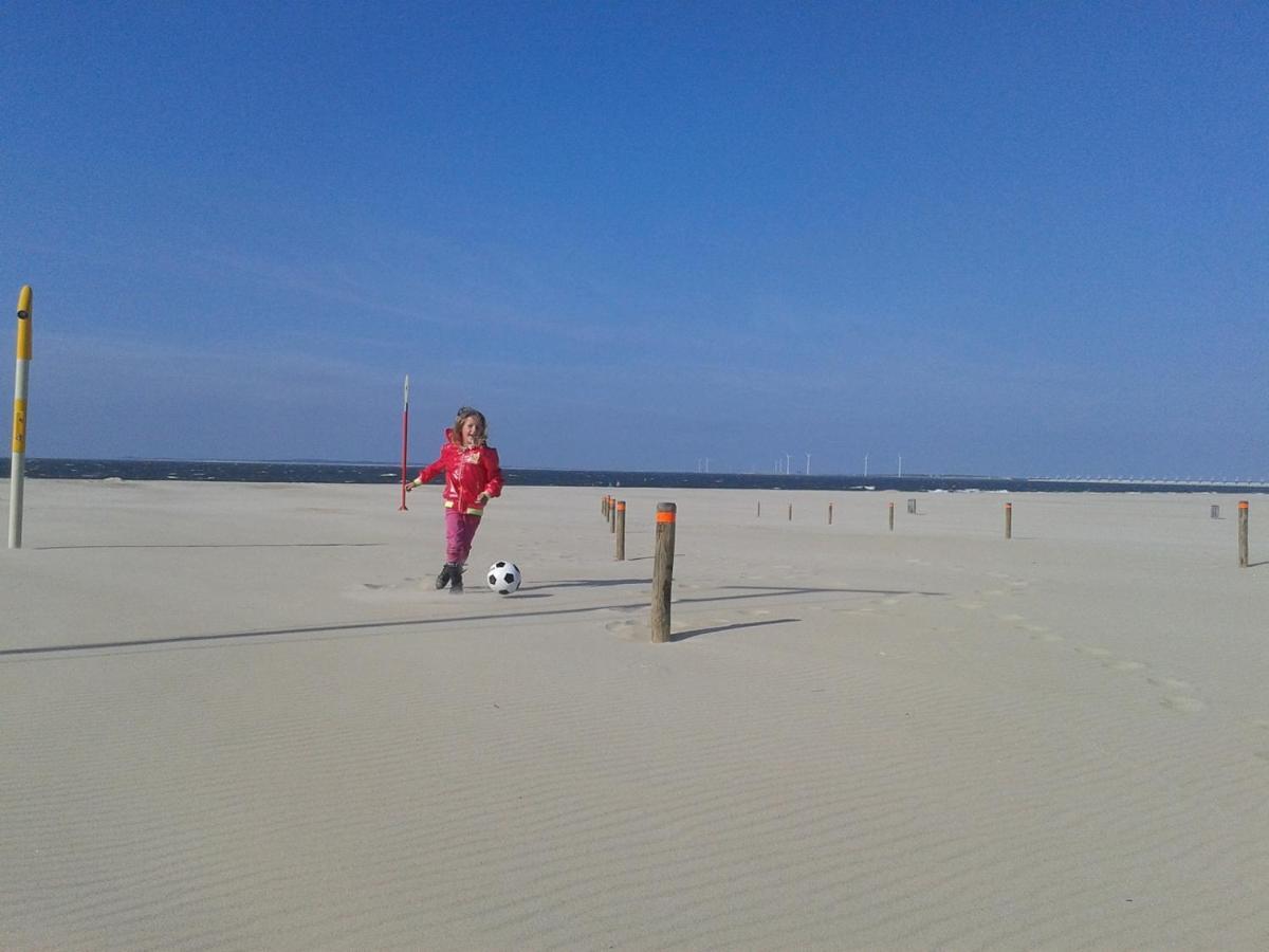 Comfortabel Vakantiehuis Aan Zee En Meer ! カンペルラント エクステリア 写真